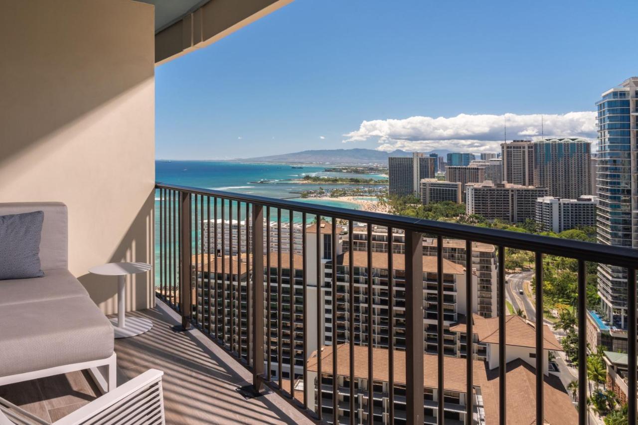 Sheraton Waikiki Beach Resort Honolulu Exterior photo