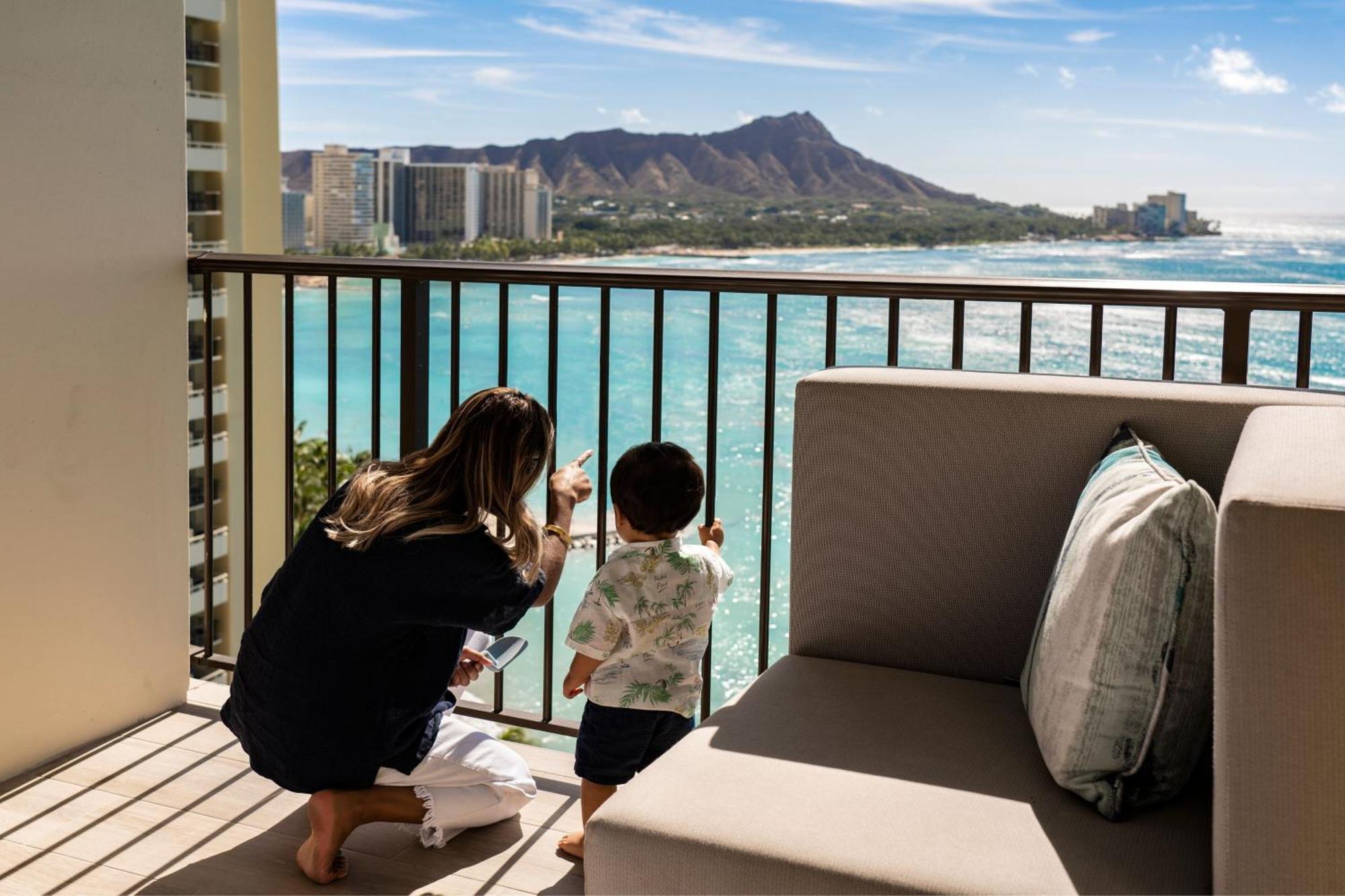 Sheraton Waikiki Beach Resort Honolulu Exterior photo